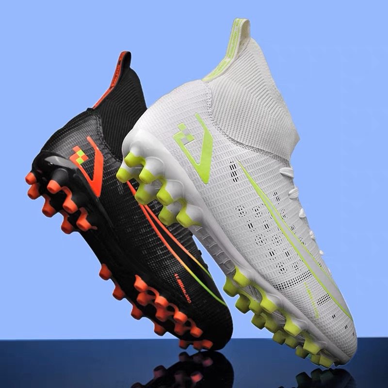 FOOTBALL SHOES