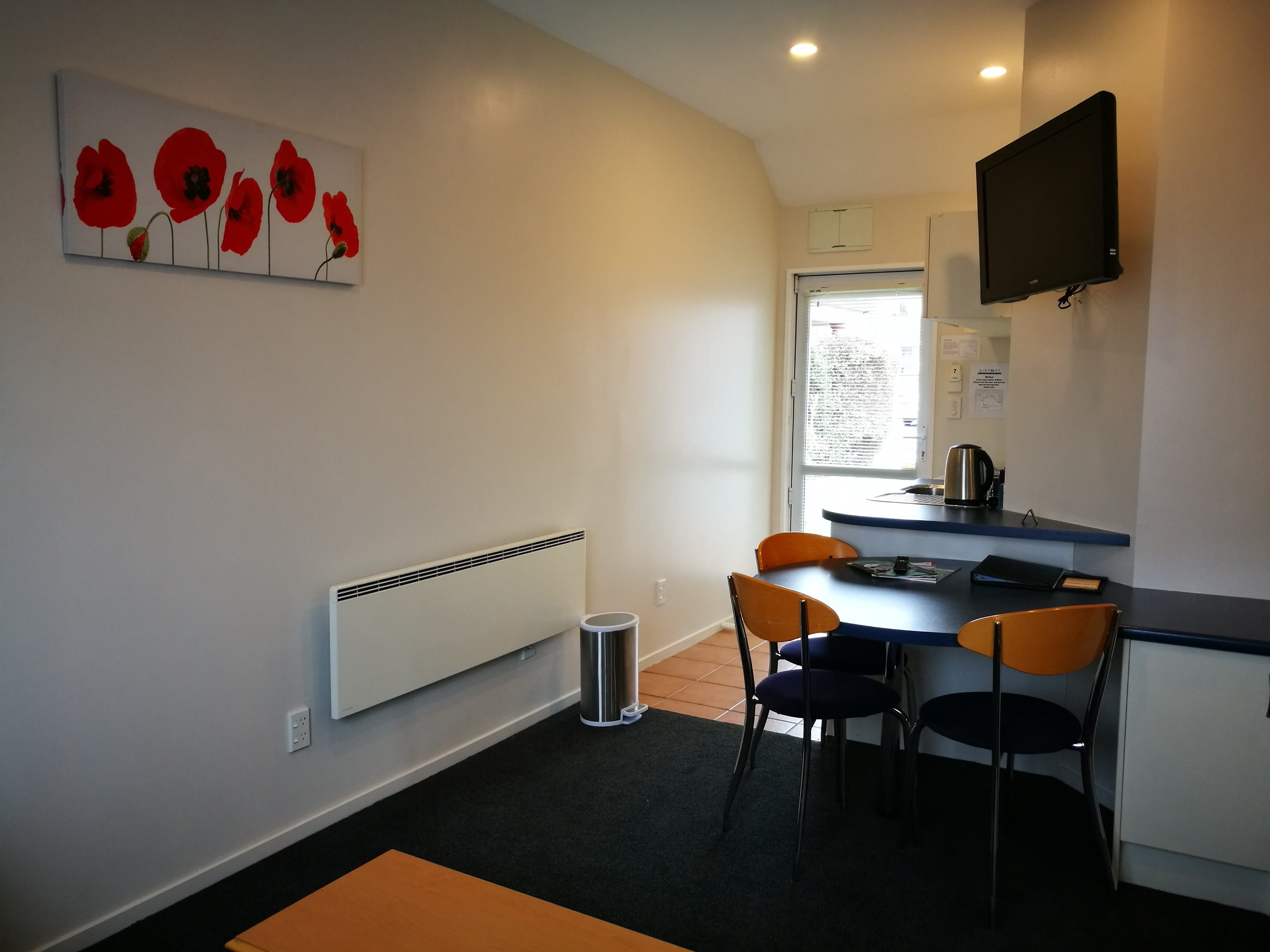 Airport Birches Motel