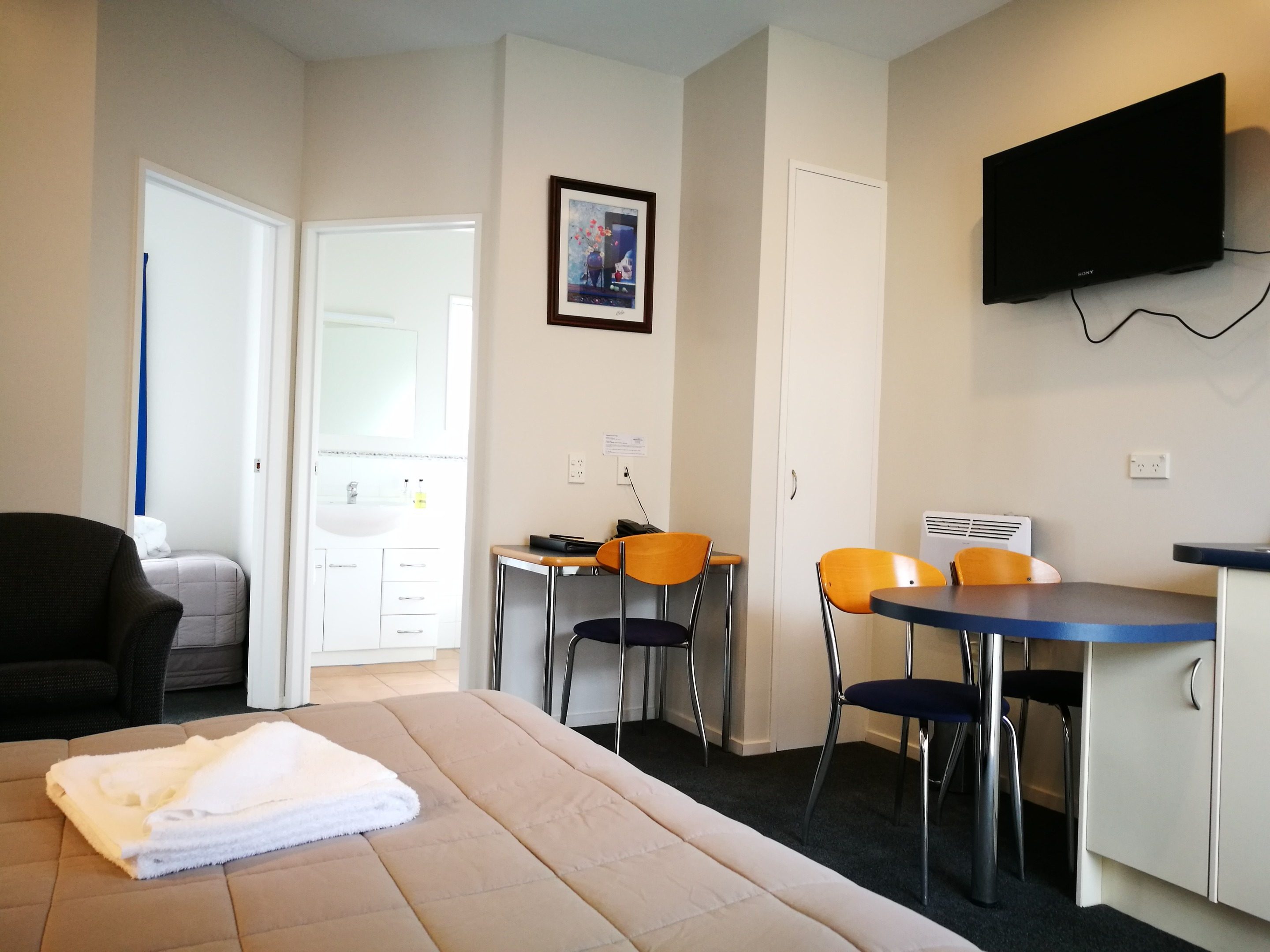 Airport Birches Motel