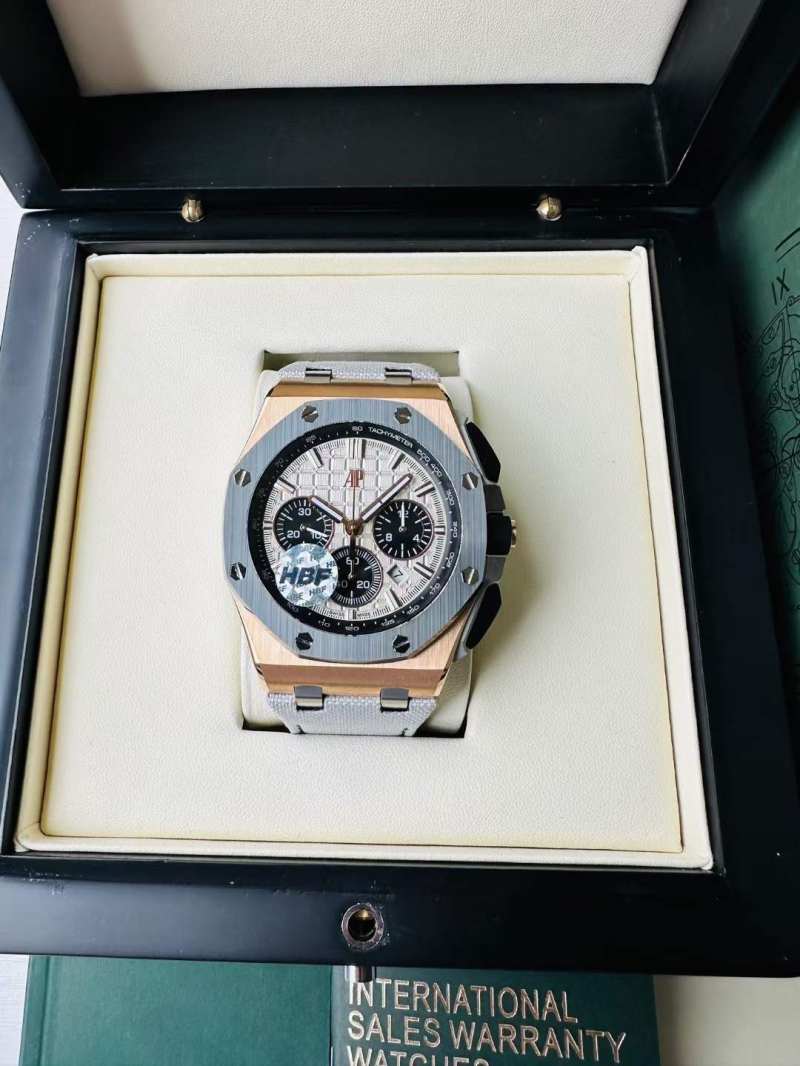 إصدار أبيض Audemars Piguet A42 رويال أوك