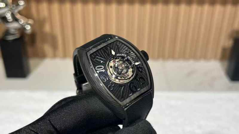 ساعة جديدة — فرنك مولر تطلق ساعة Grand Central Tourbillon