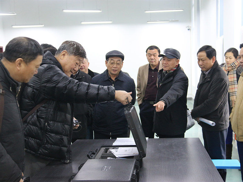 中国职工焊接技术协会理事长常毅民莅临中心指导工作