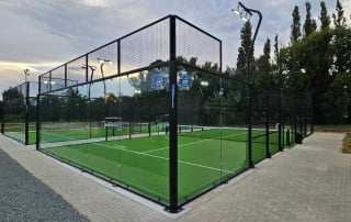 Choosing the Ideal Playing Surface for a Board Tennis Court