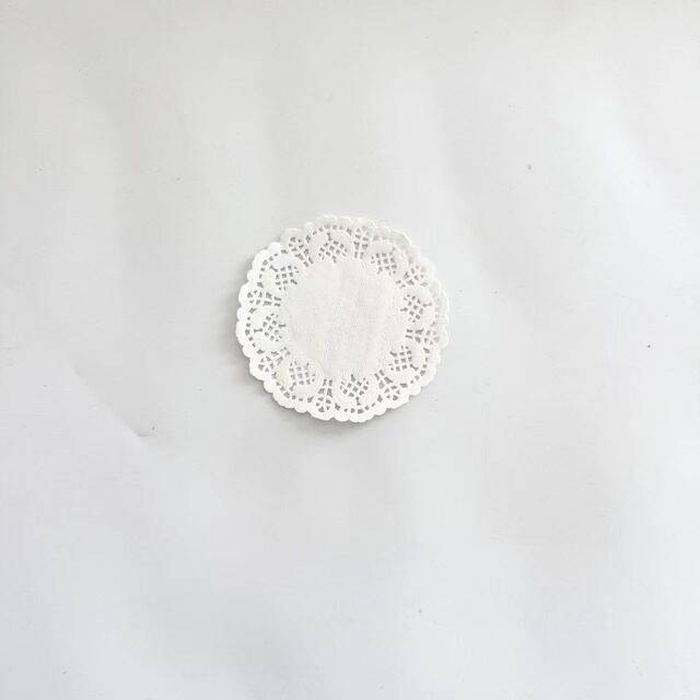 3.5 inch round flower base paper