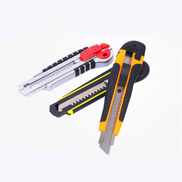 Multifunctional industrial light utility knife color engineering plastic paper cutter paper cutter household wallpaper knife