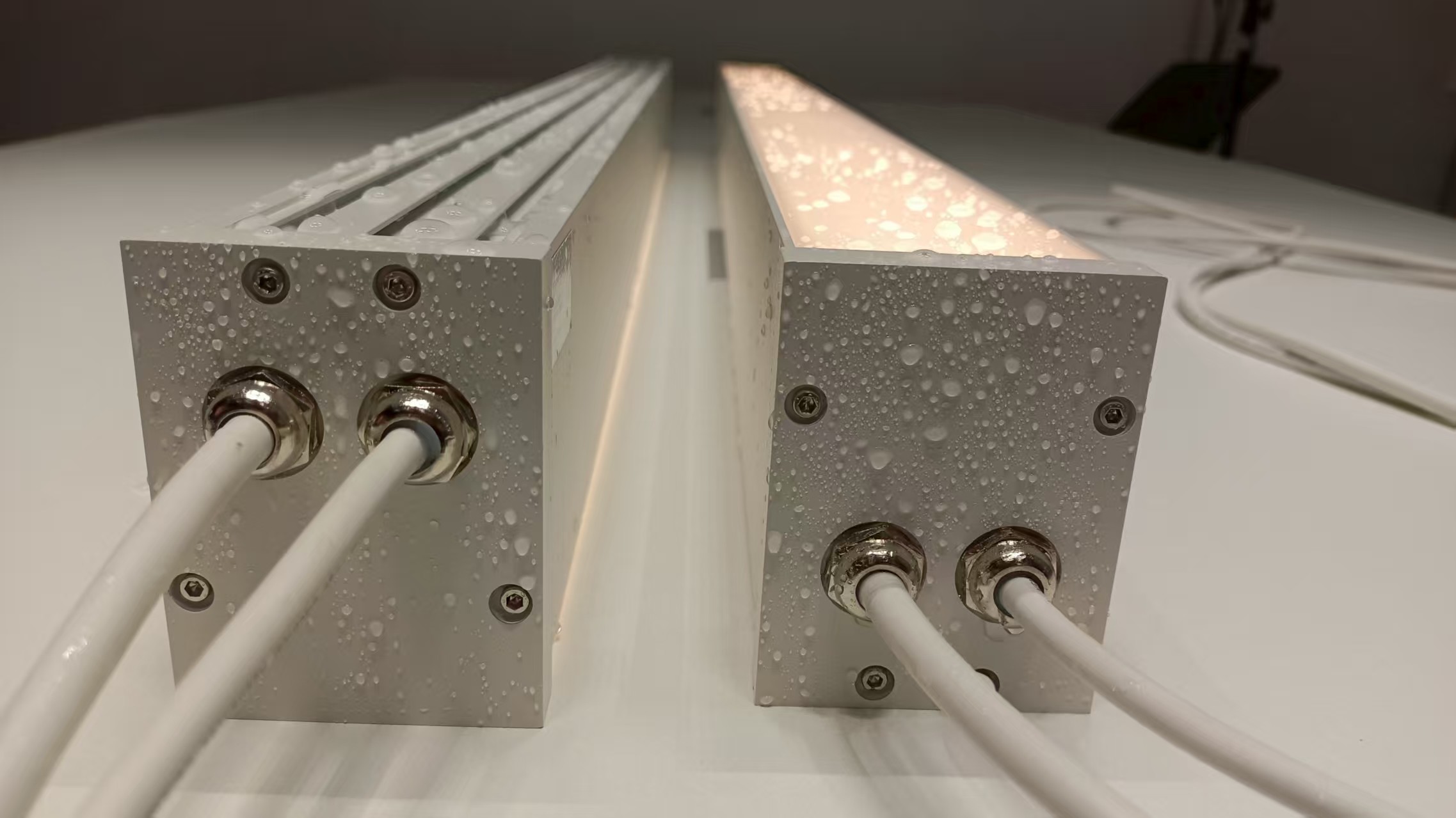 IP65 Waterproof LED Linear Light