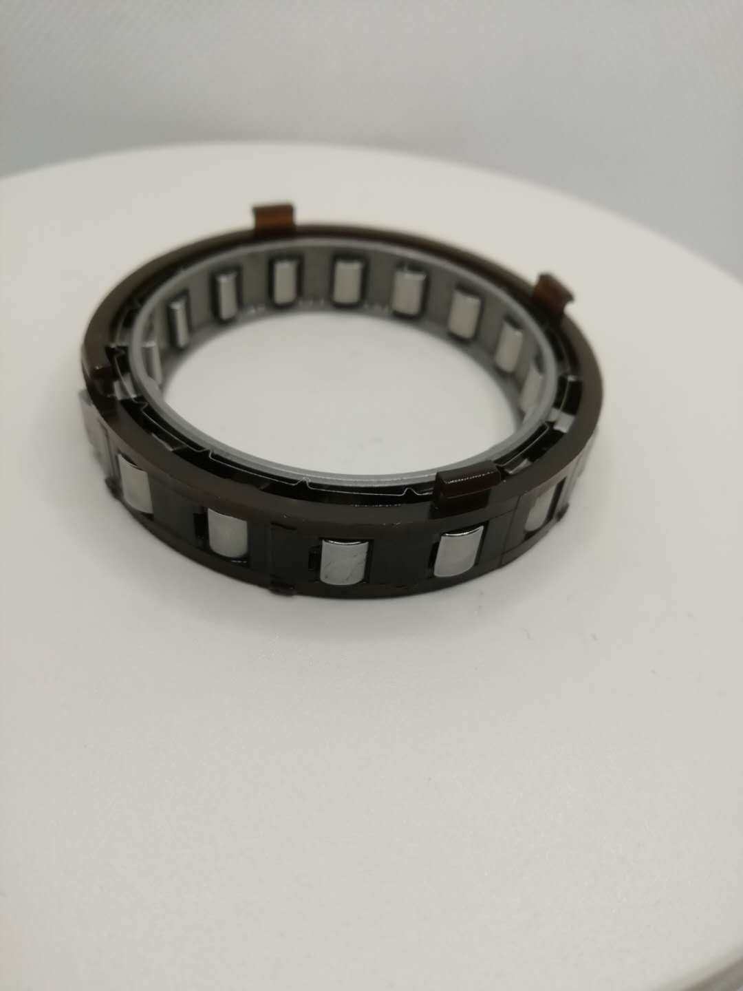 DC series freewheel cage