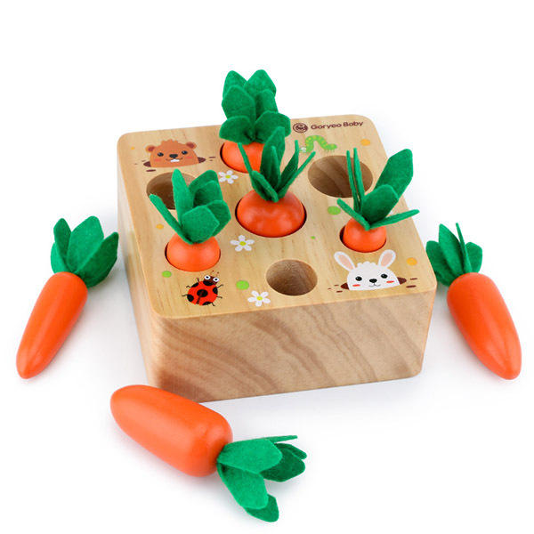 Wood Carrot Pulling Toy   SL-A-72