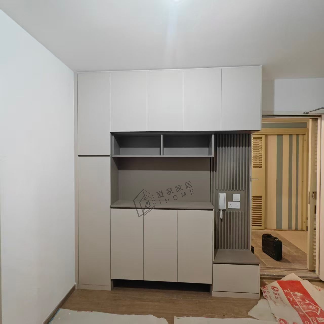 東涌錦東街翔東邨翔星樓