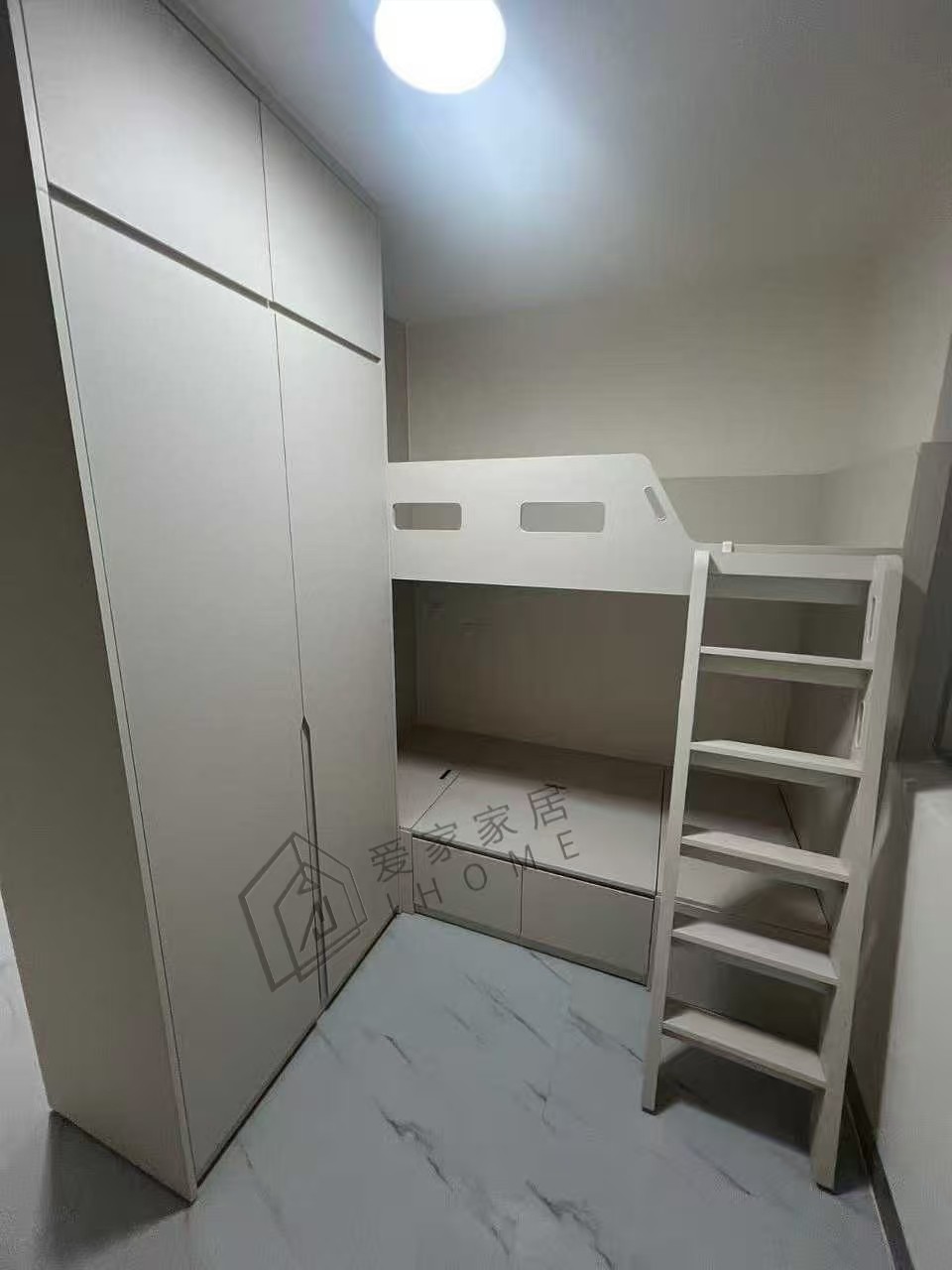 東涌翔東村翔月樓