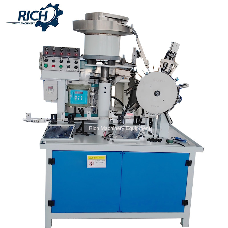 Fastener assemble machine
