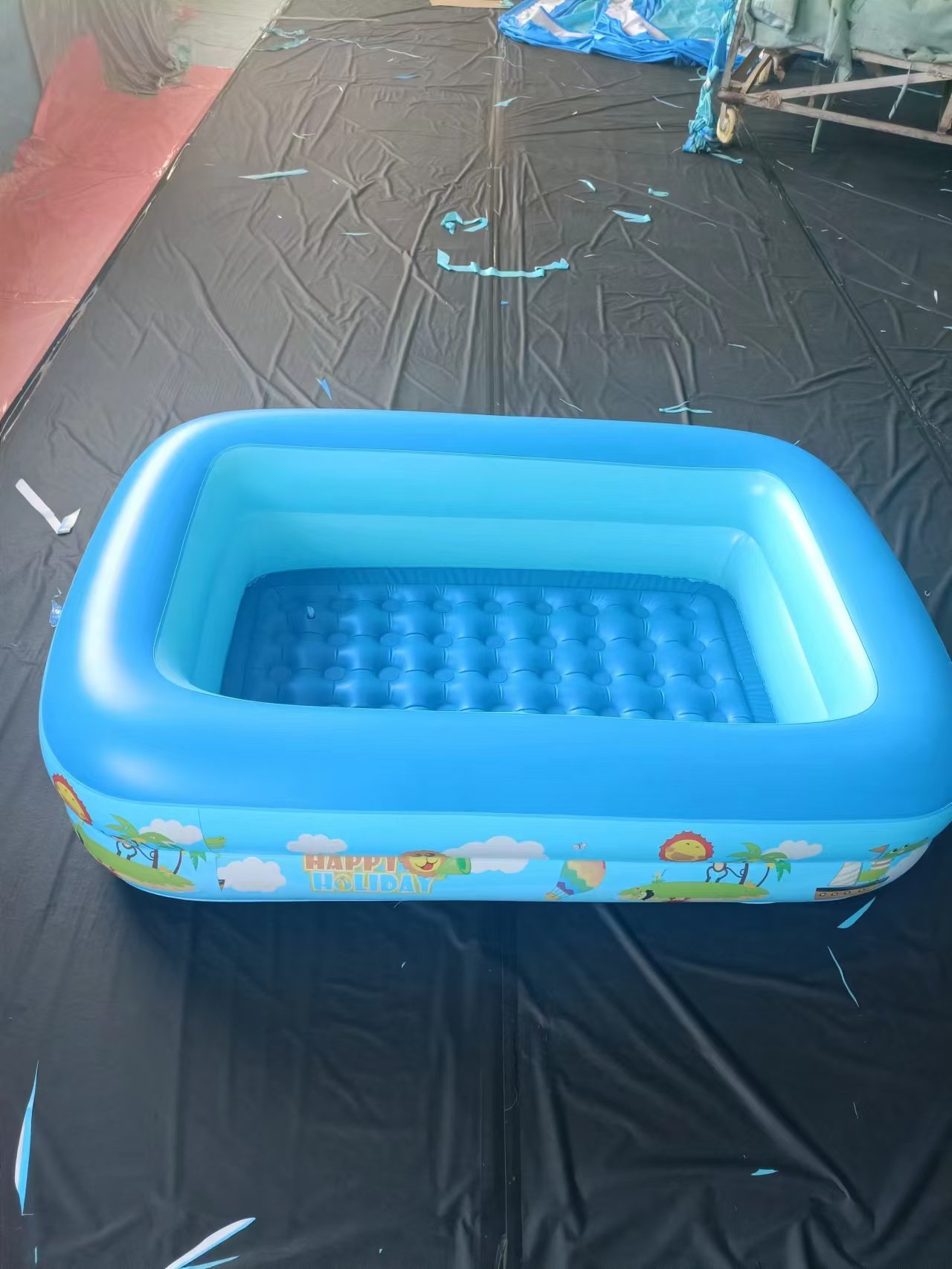 Inflatable swim pool