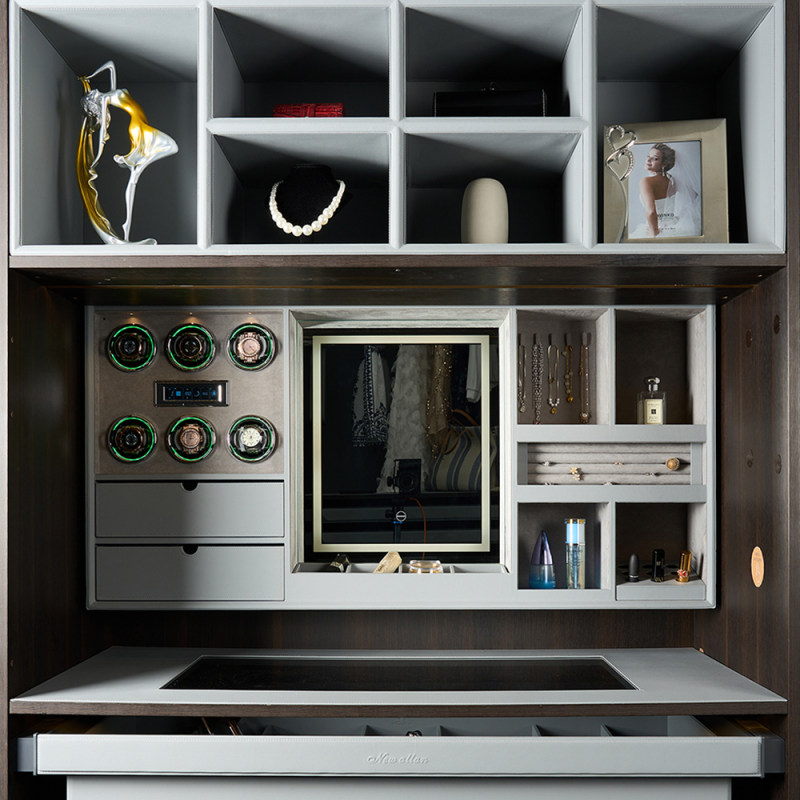 Dressing Table (with Elevator)