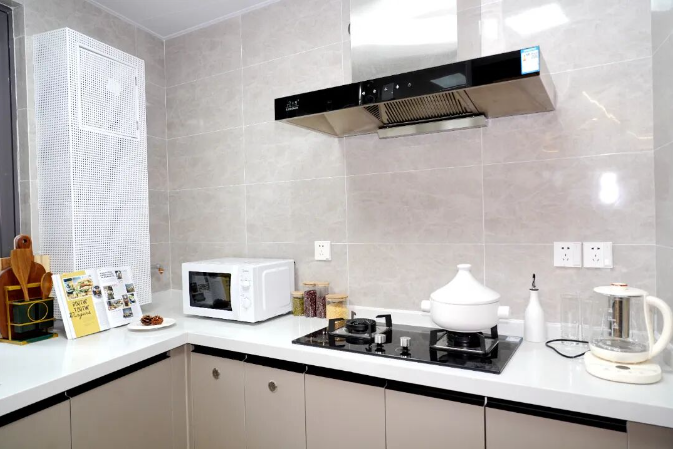 深圳市辰湾置业有限公司