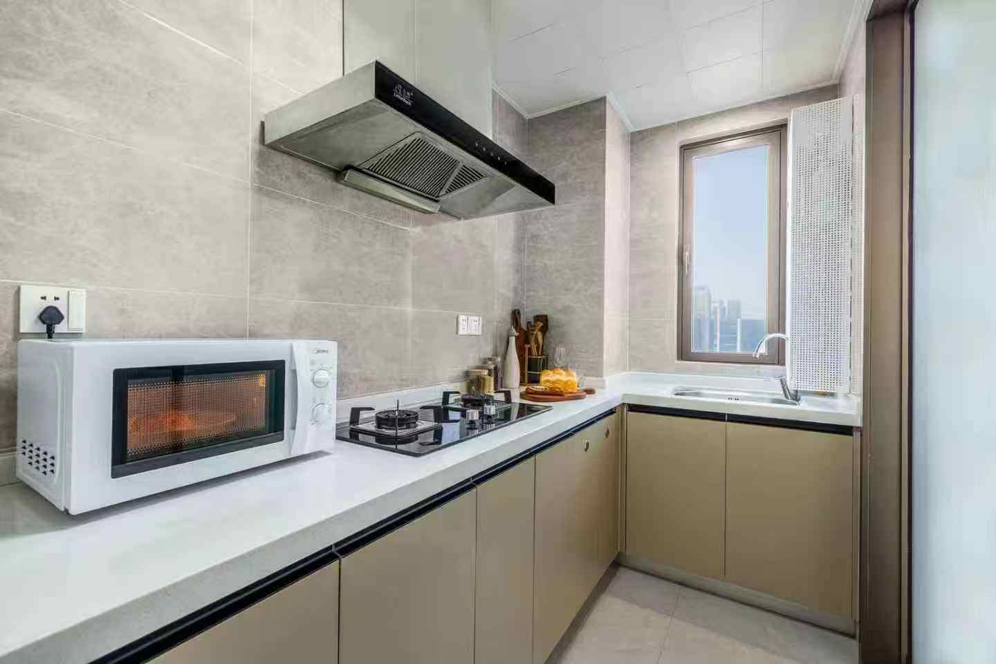 深圳市辰湾置业有限公司