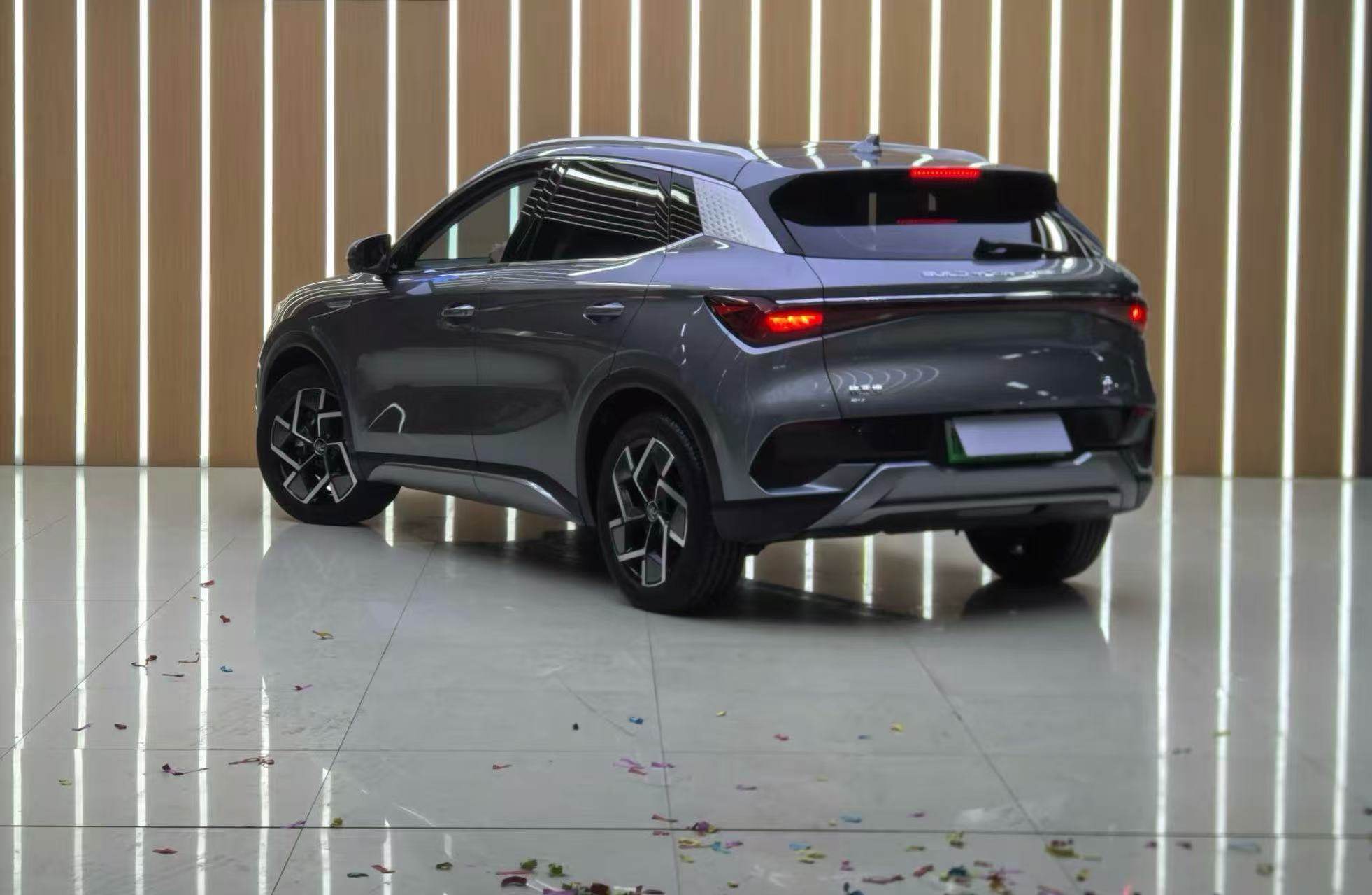 Yichun Xingyue Paipai Car Trading Co., Ltd