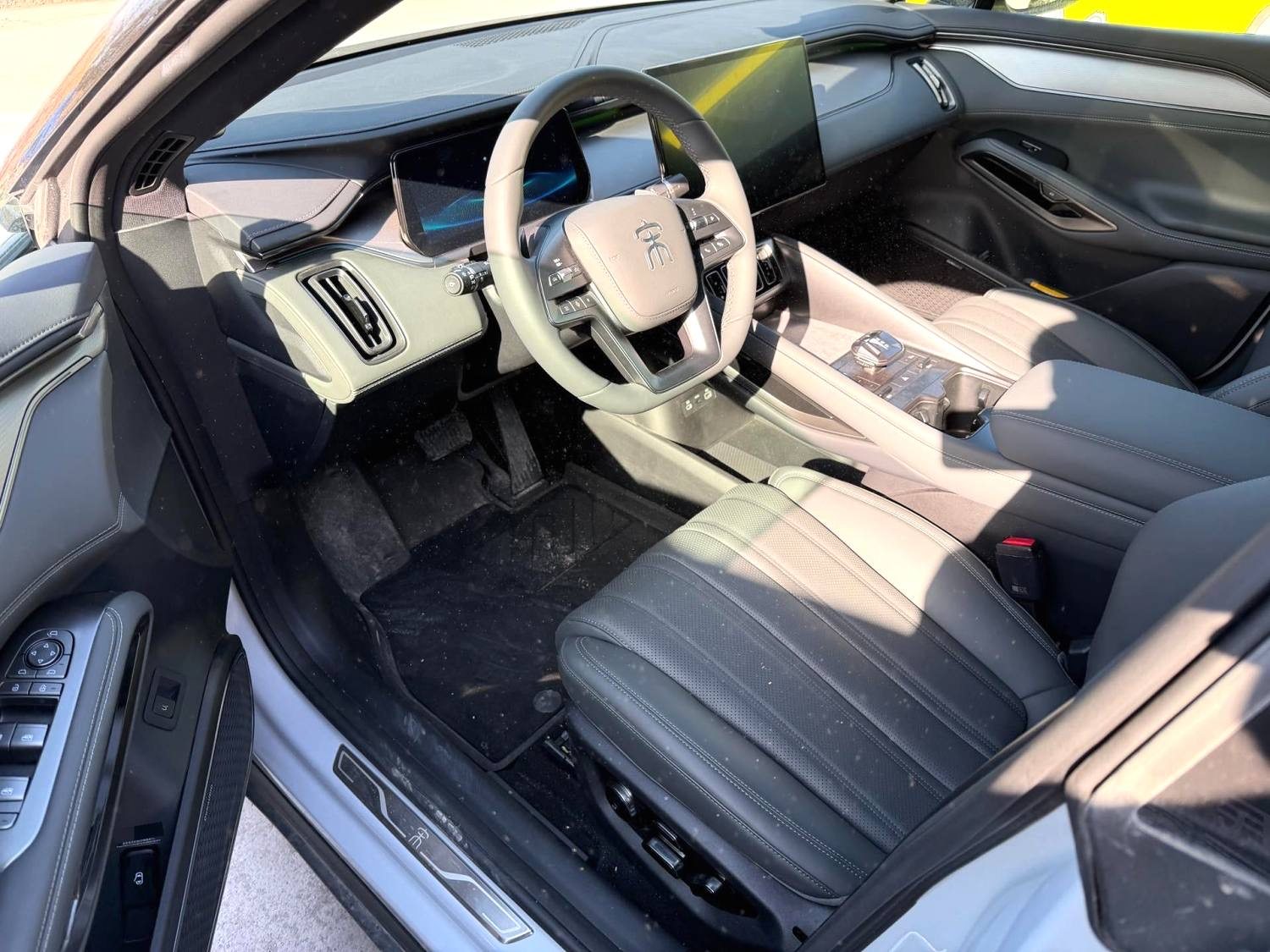 Yichun Xingyue Paipai Car Trading Co., Ltd