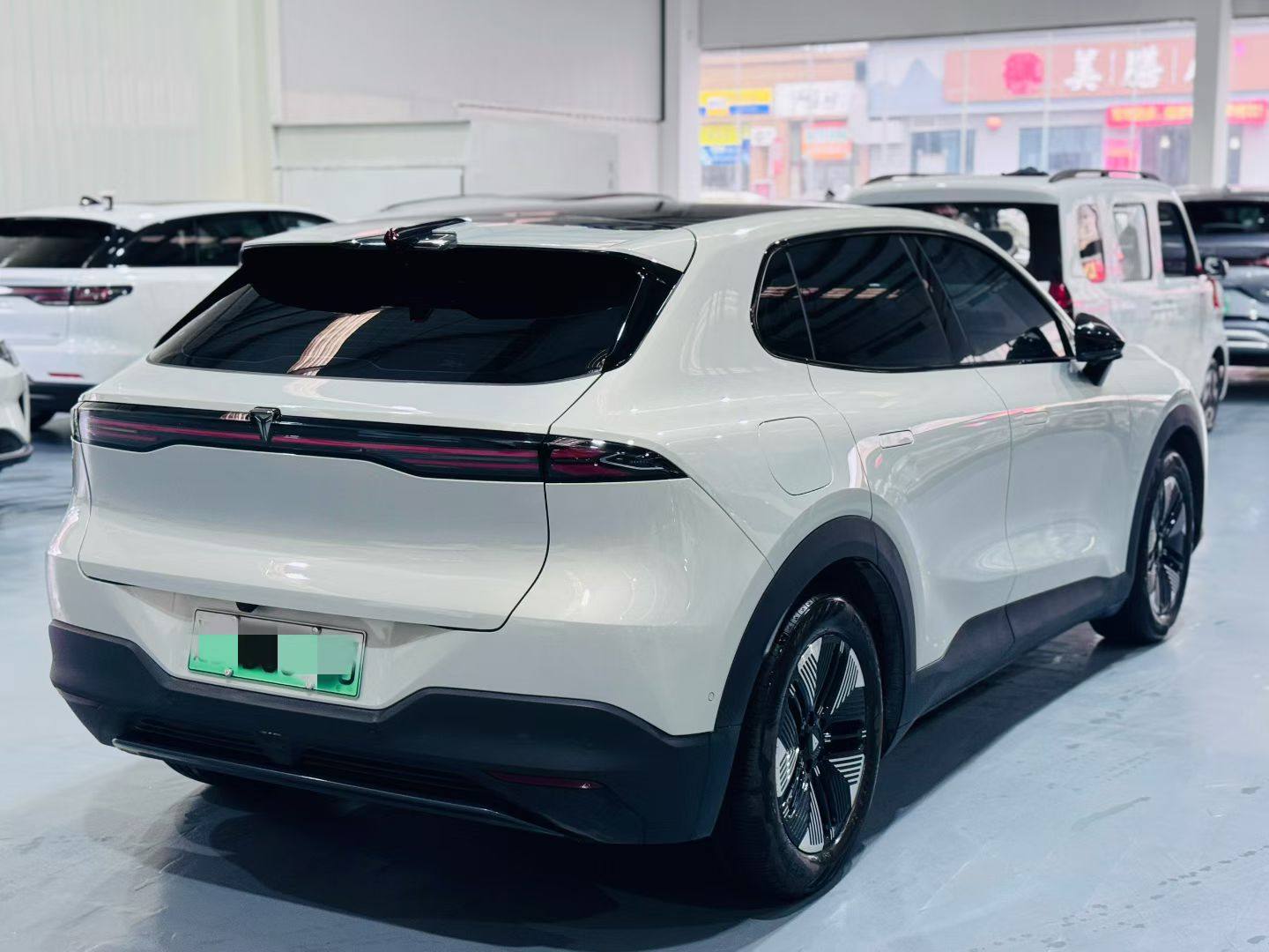 Yichun Xingyue Paipai Car Trading Co., Ltd