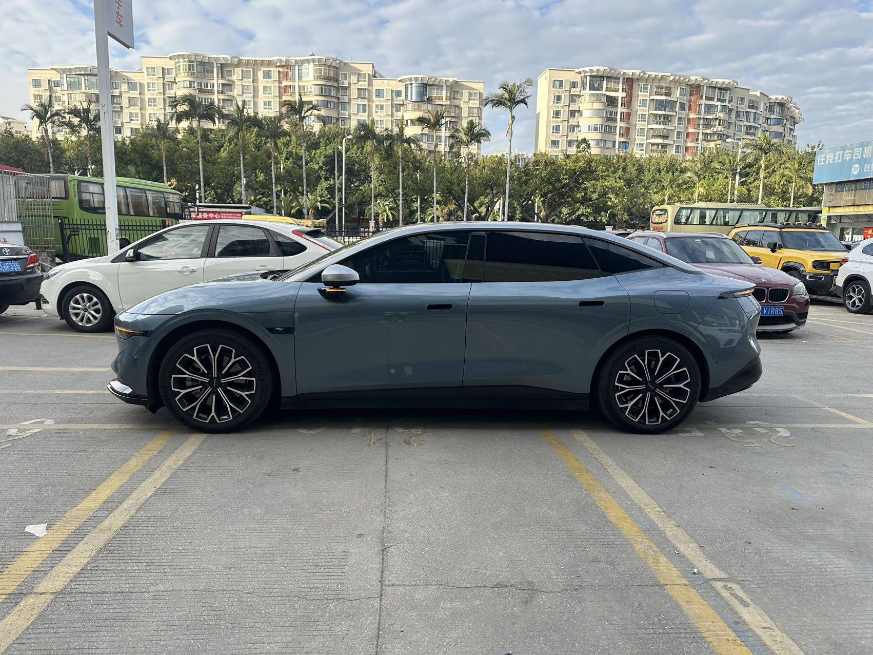 Yichun Xingyue Paipai Car Trading Co., Ltd