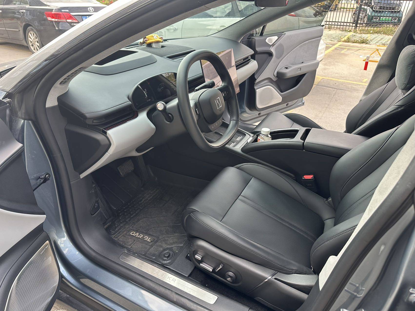 Yichun Xingyue Paipai Car Trading Co., Ltd