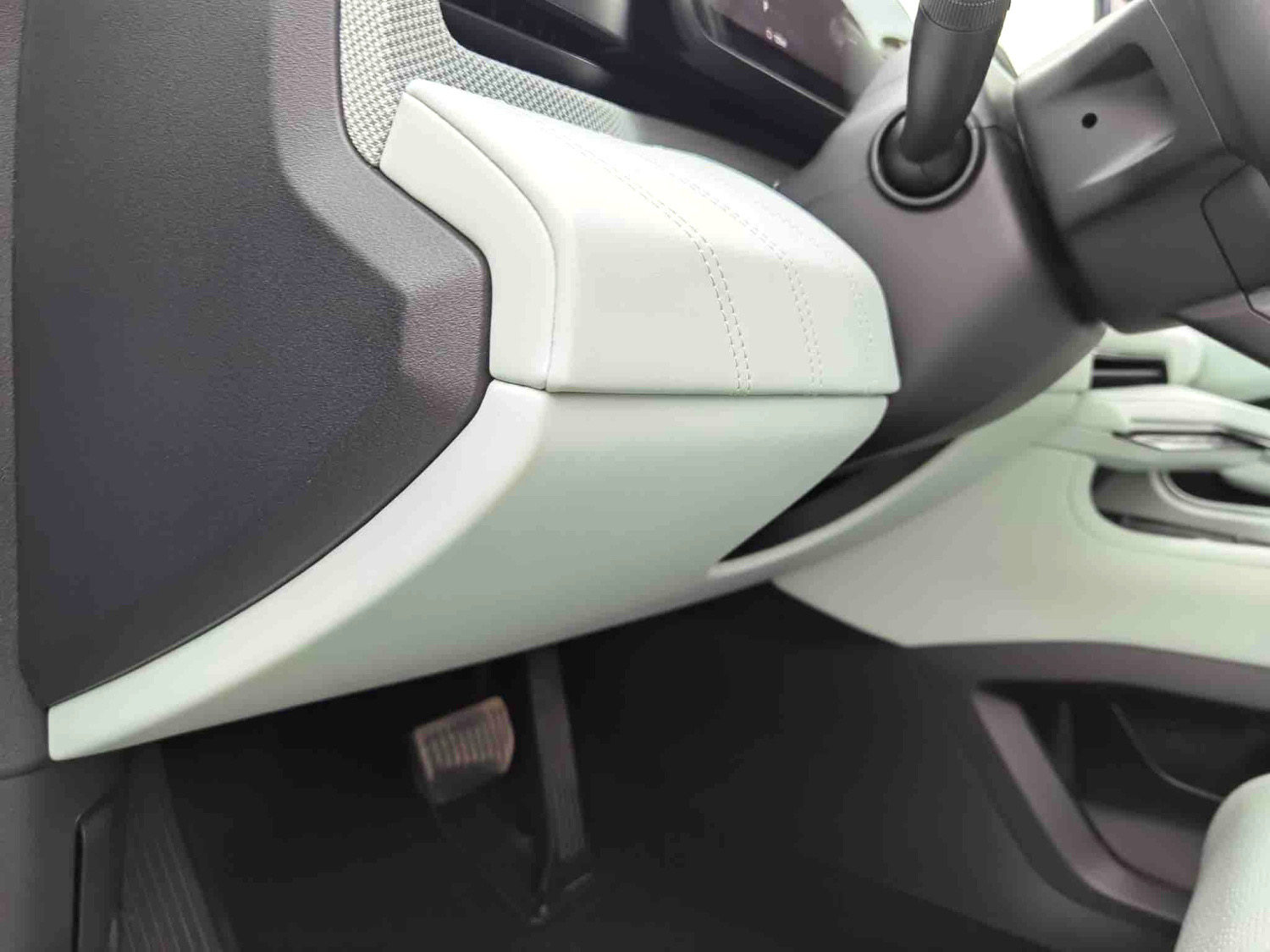 Yichun Xingyue Paipai Car Trading Co., Ltd