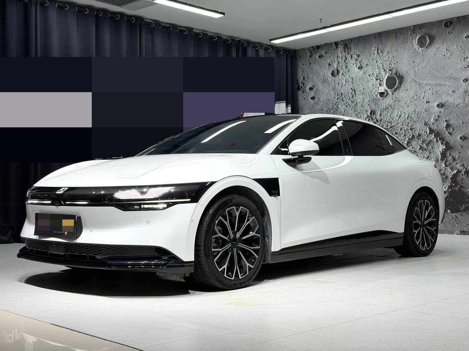 Yichun Xingyue Paipai Car Trading Co., Ltd