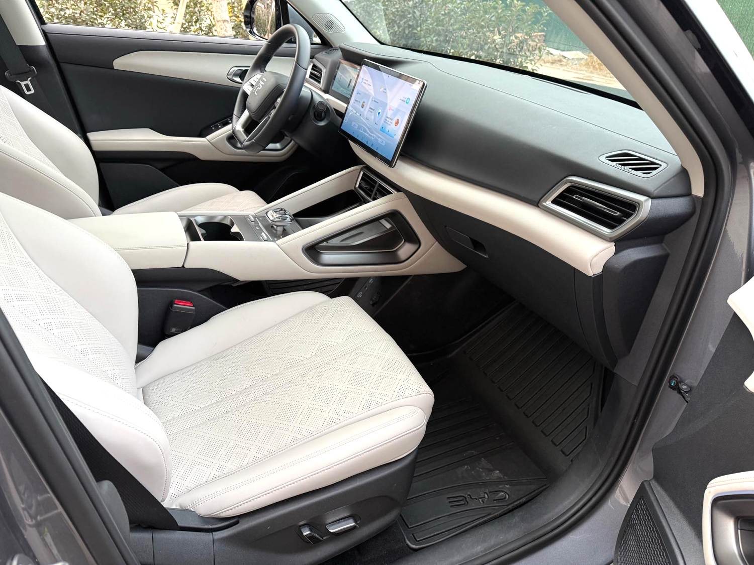 Yichun Xingyue Paipai Car Trading Co., Ltd