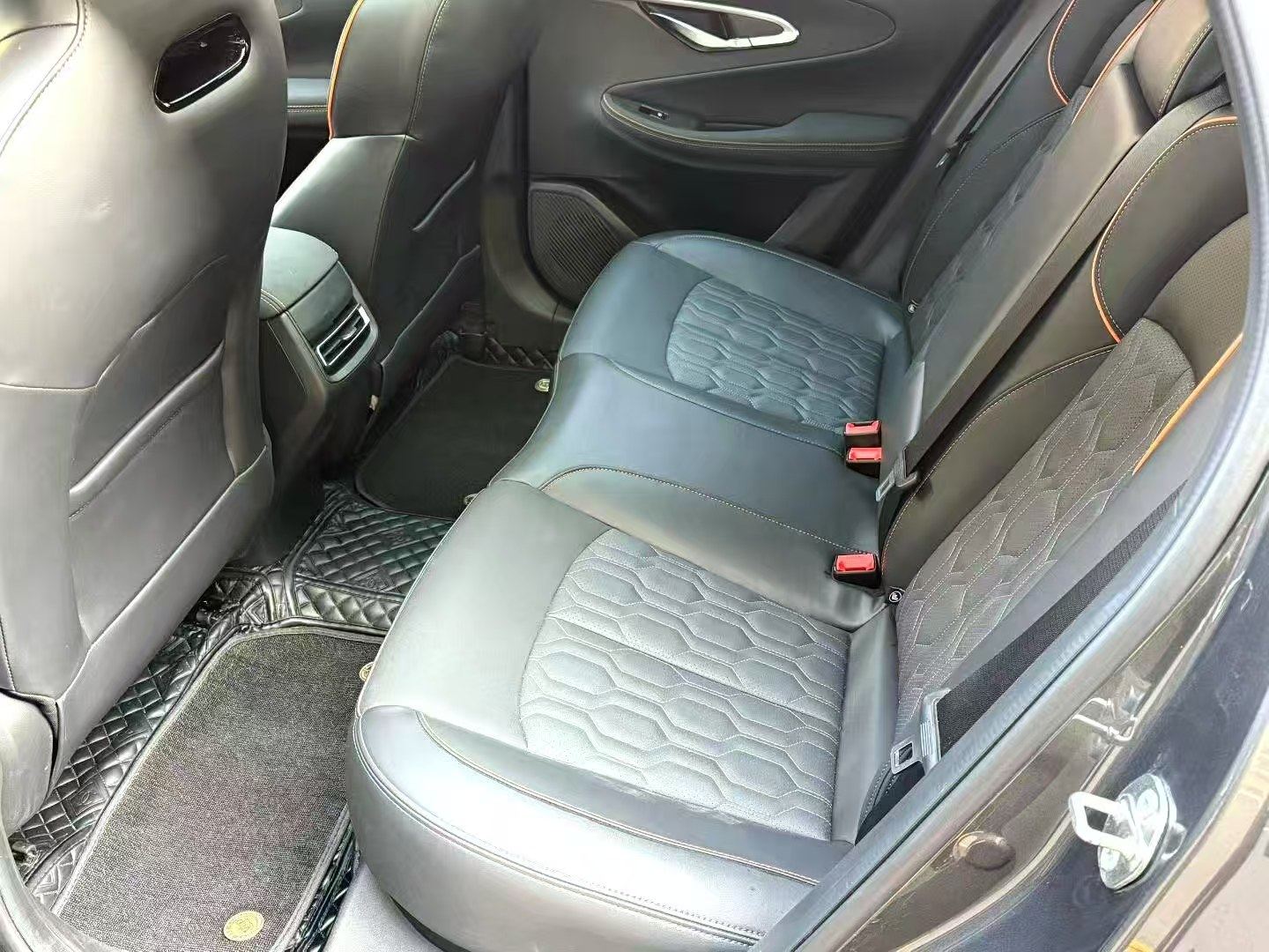 Yichun Xingyue Paipai Car Trading Co., Ltd