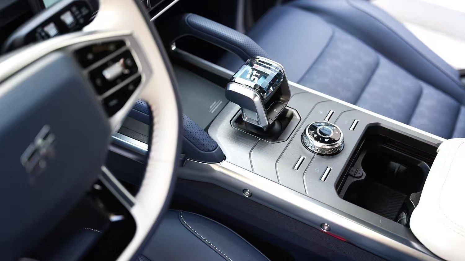 Yichun Xingyue Paipai Car Trading Co., Ltd