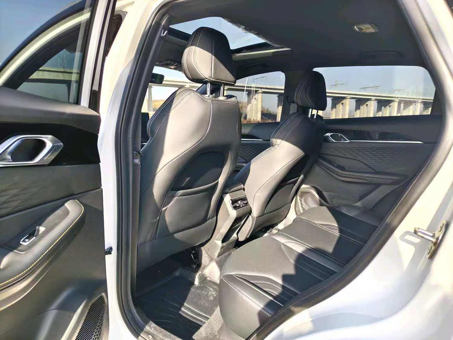 Yichun Xingyue Paipai Car Trading Co., Ltd