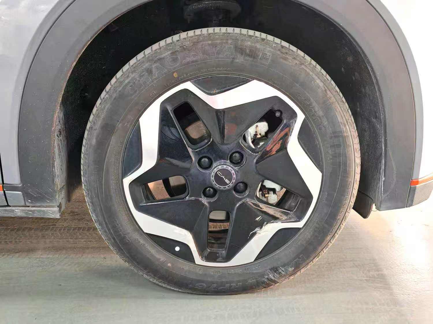 Yichun Xingyue Paipai Car Trading Co., Ltd