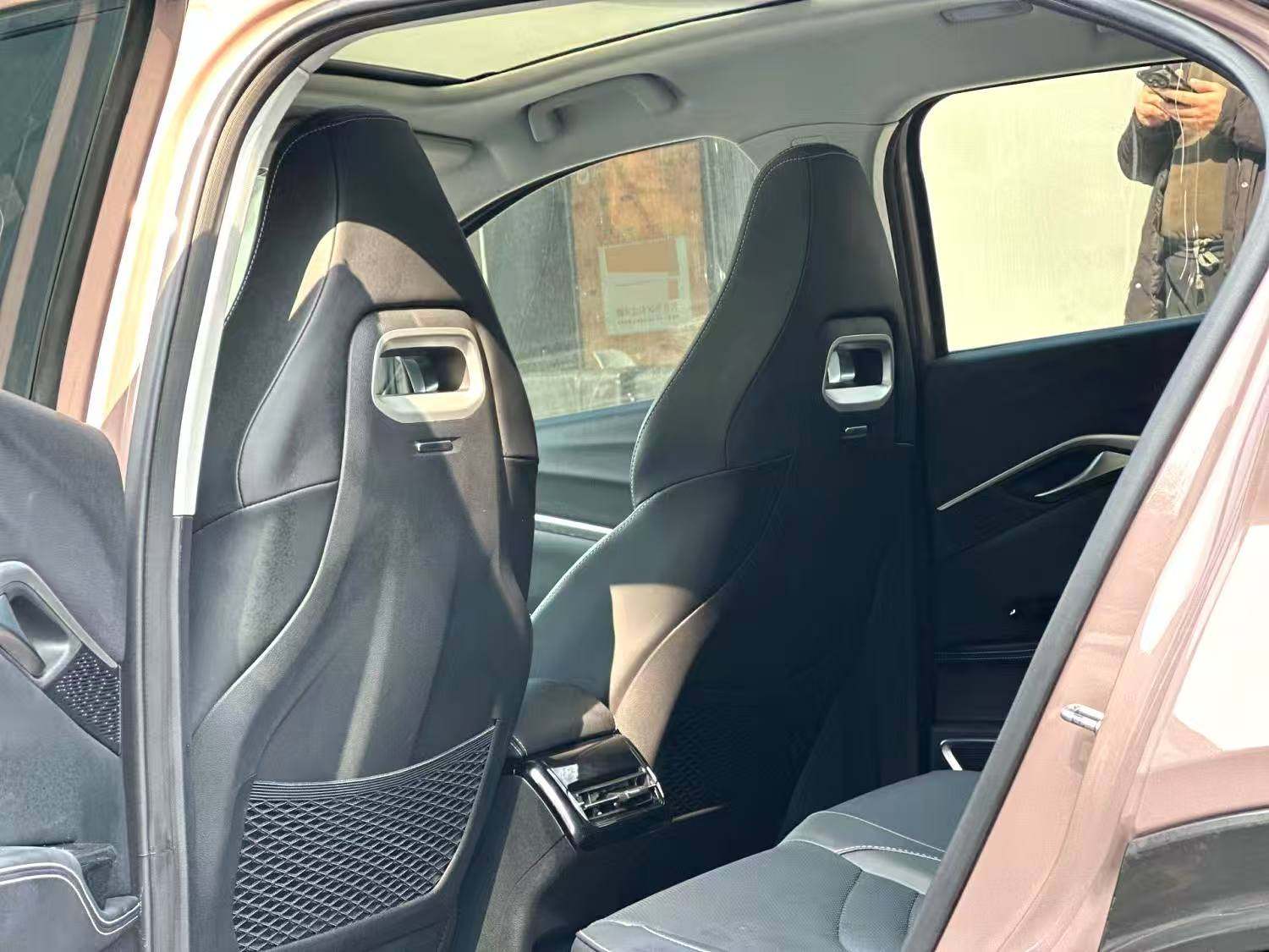 Yichun Xingyue Paipai Car Trading Co., Ltd