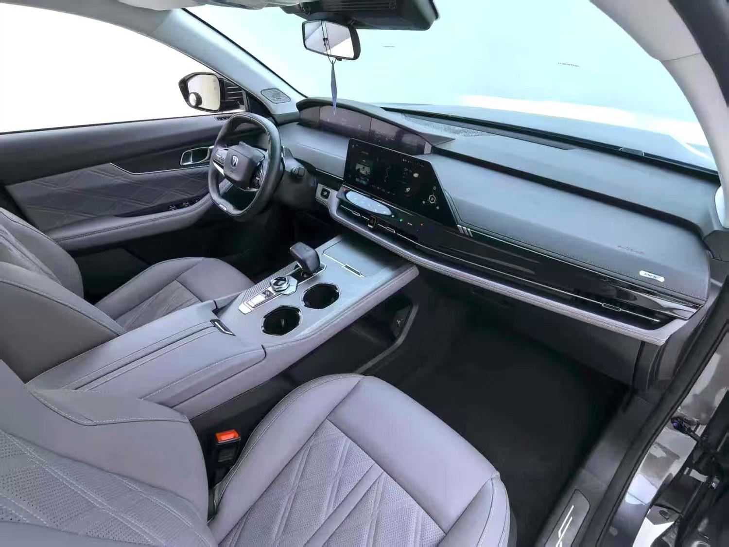 Yichun Xingyue Paipai Car Trading Co., Ltd