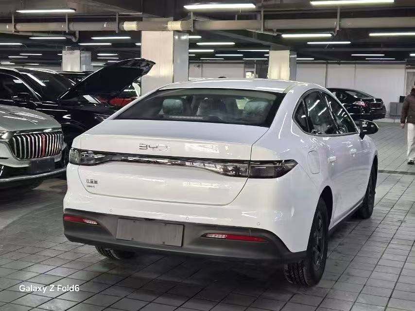 Yichun Xingyue Paipai Car Trading Co., Ltd