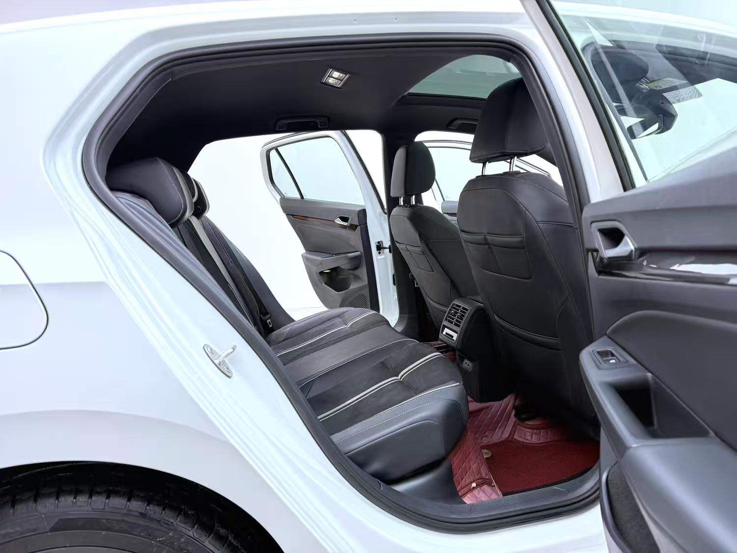 Yichun Xingyue Paipai Car Trading Co., Ltd