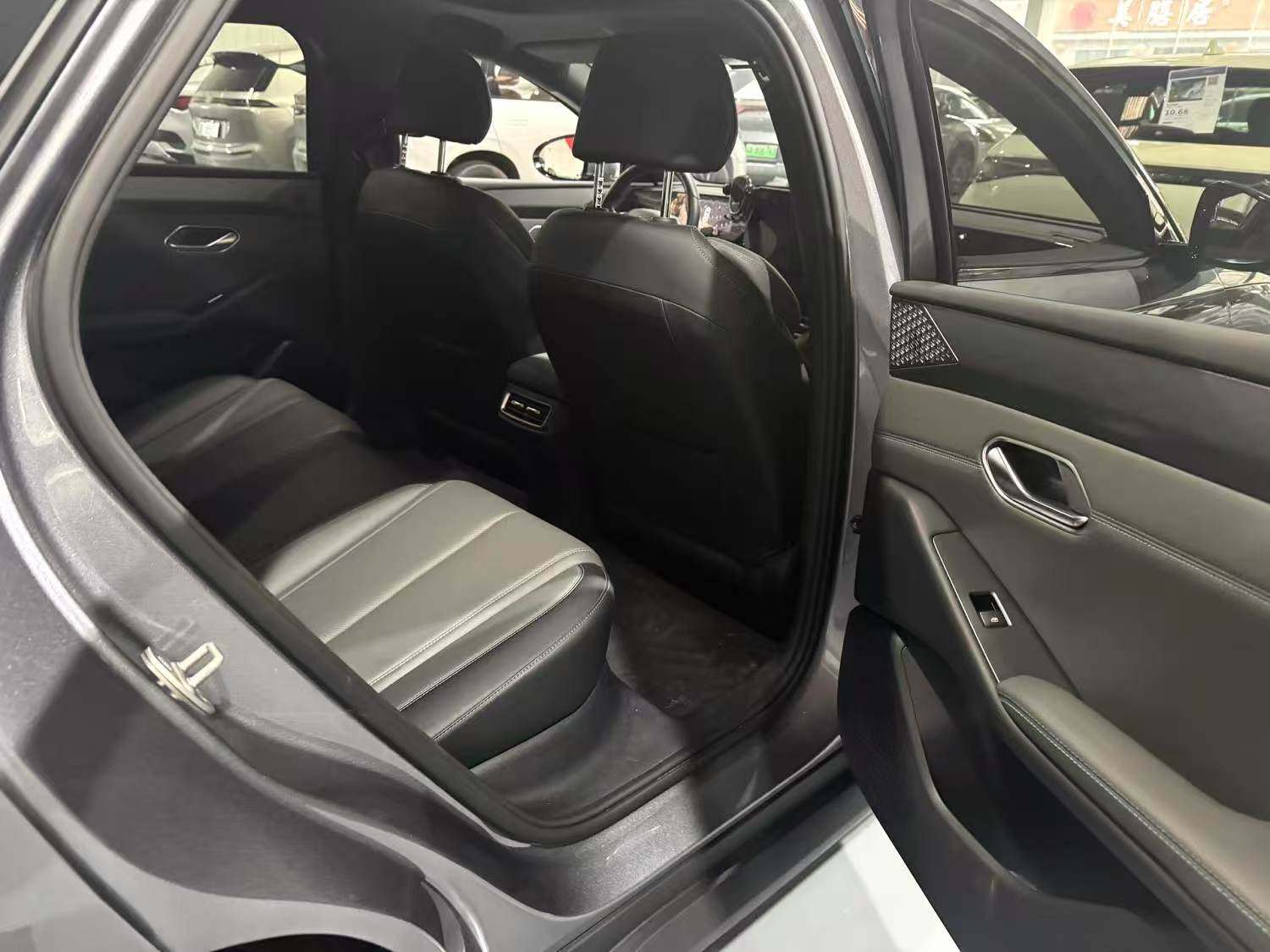 Yichun Xingyue Paipai Car Trading Co., Ltd