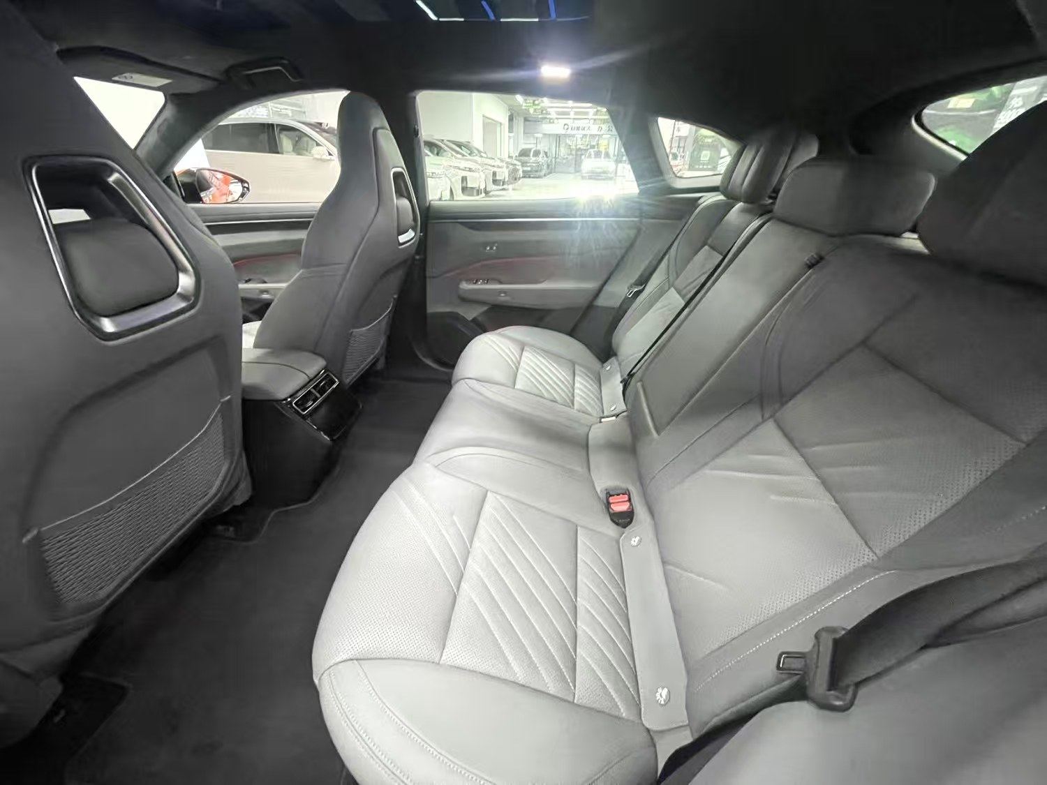 Yichun Xingyue Paipai Car Trading Co., Ltd