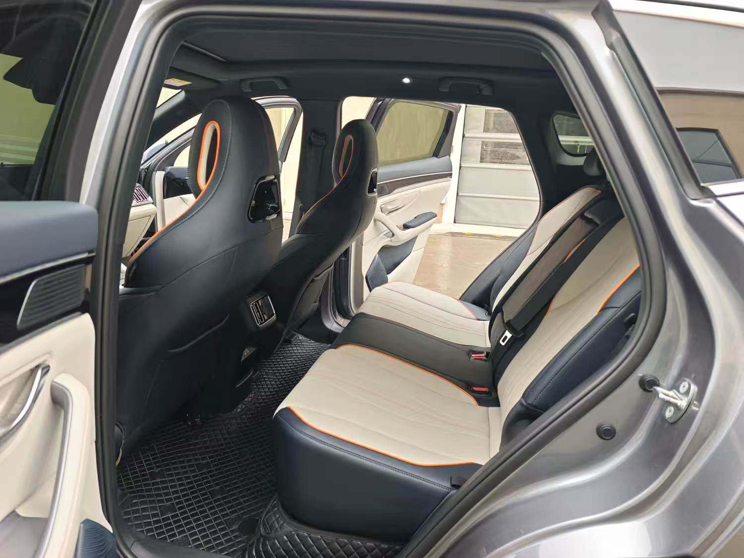 Yichun Xingyue Paipai Car Trading Co., Ltd