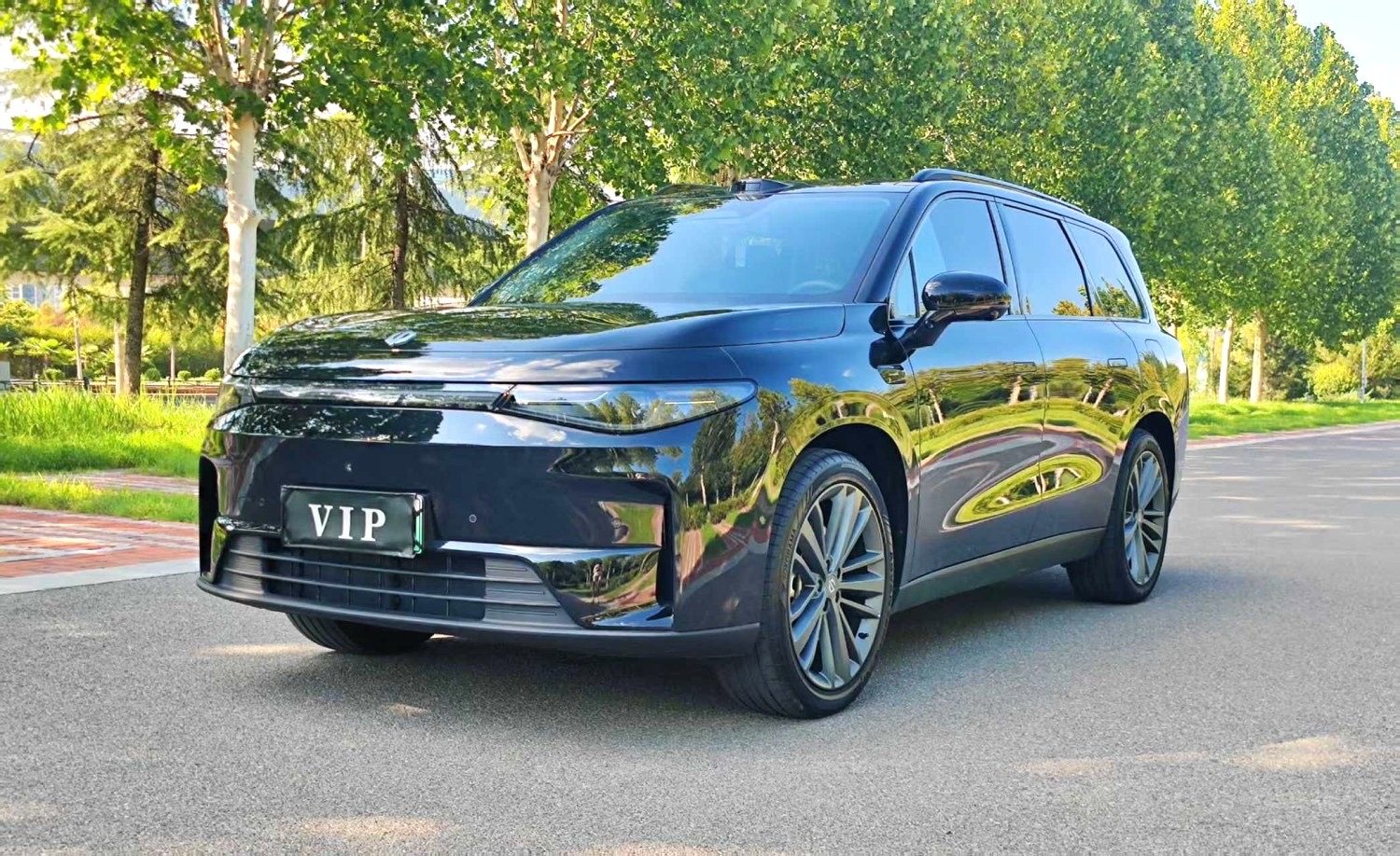 Yichun Xingyue Paipai Car Trading Co., Ltd