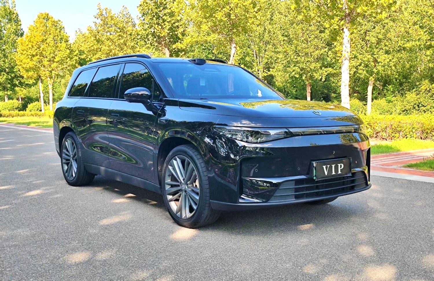 Yichun Xingyue Paipai Car Trading Co., Ltd