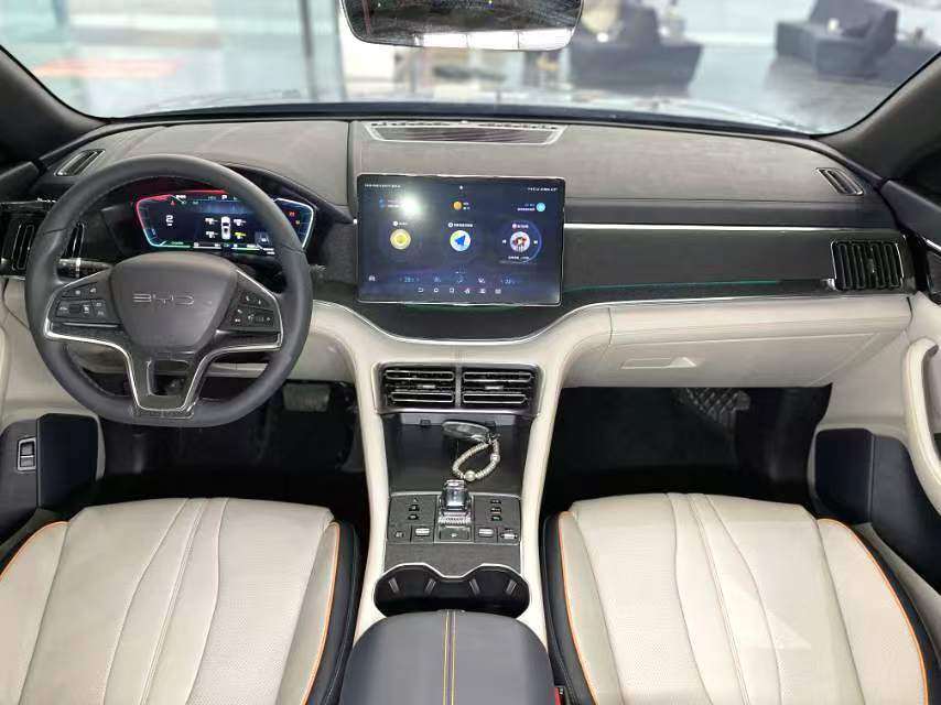 Yichun Xingyue Paipai Car Trading Co., Ltd