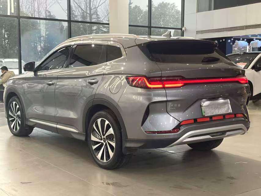 Yichun Xingyue Paipai Car Trading Co., Ltd