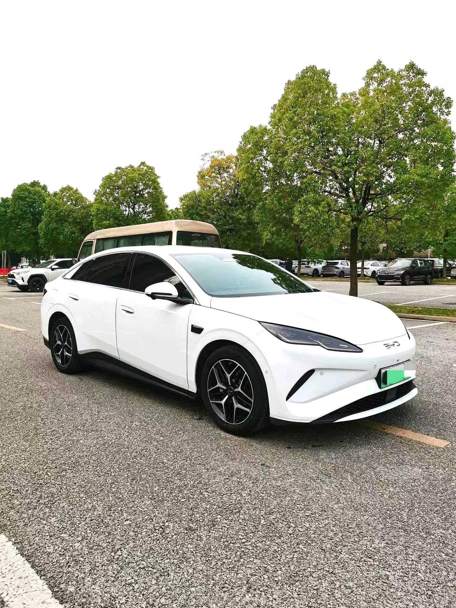 Yichun Xingyue Paipai Car Trading Co., Ltd