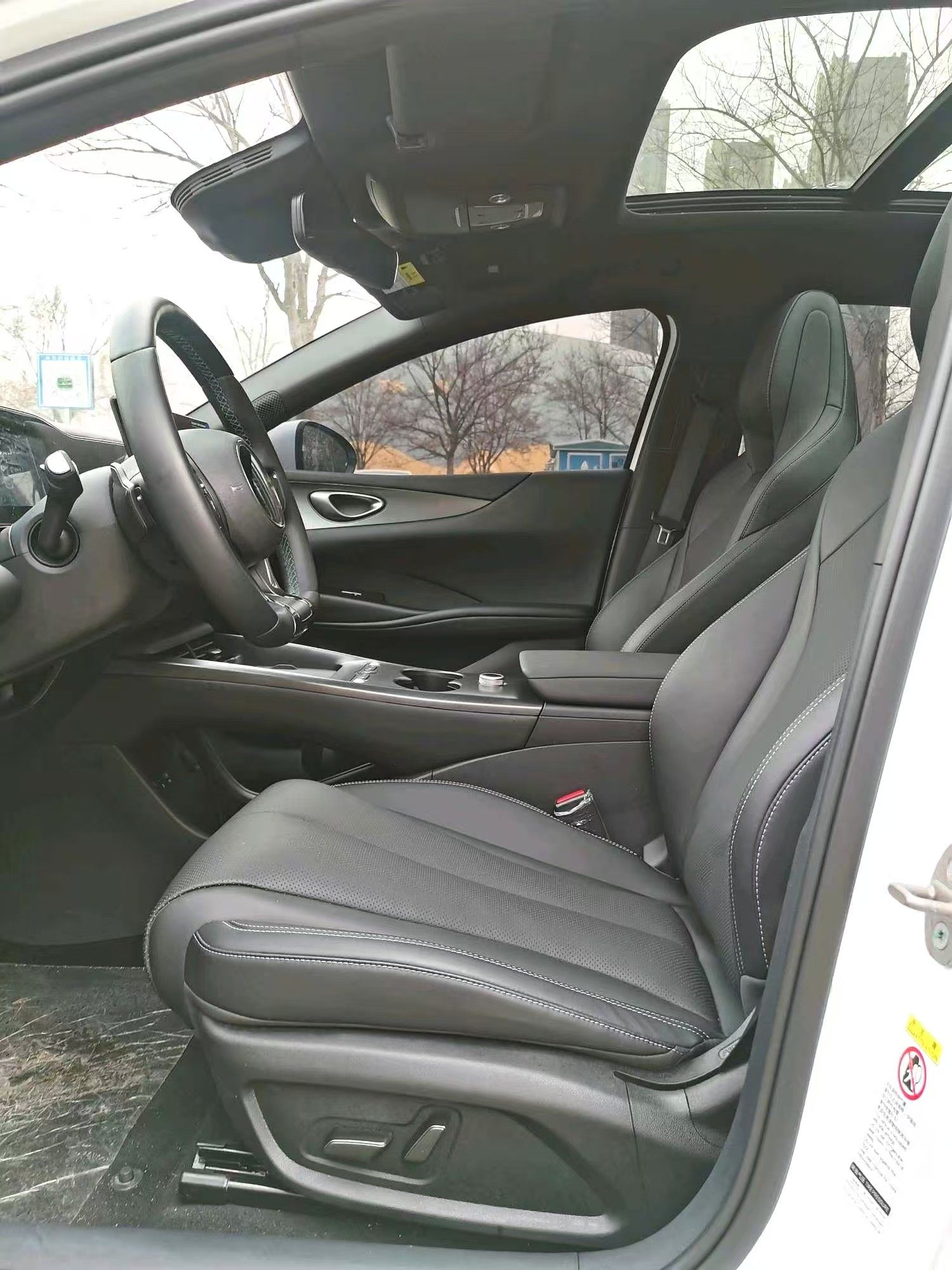 Yichun Xingyue Paipai Car Trading Co., Ltd