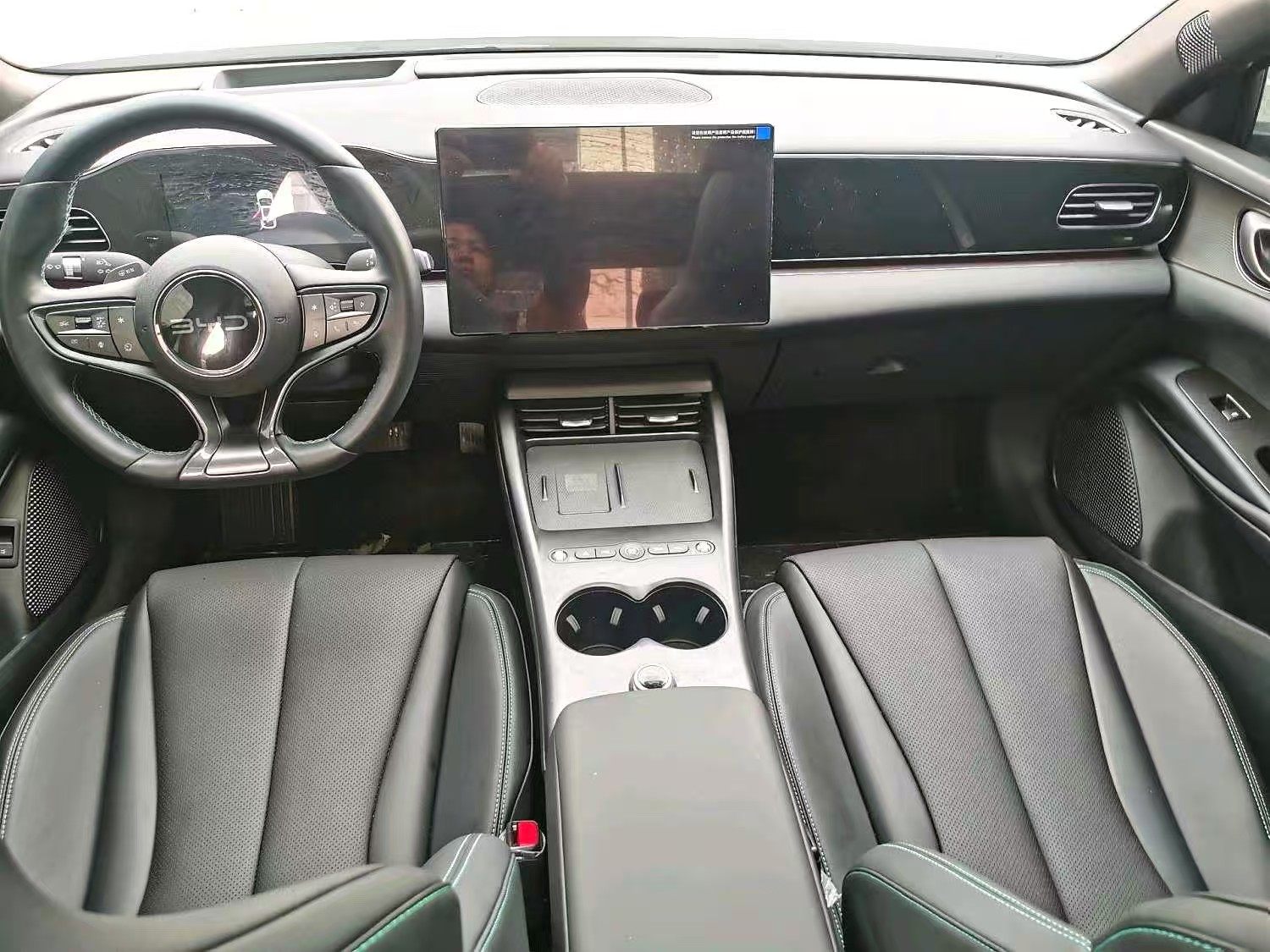 Yichun Xingyue Paipai Car Trading Co., Ltd