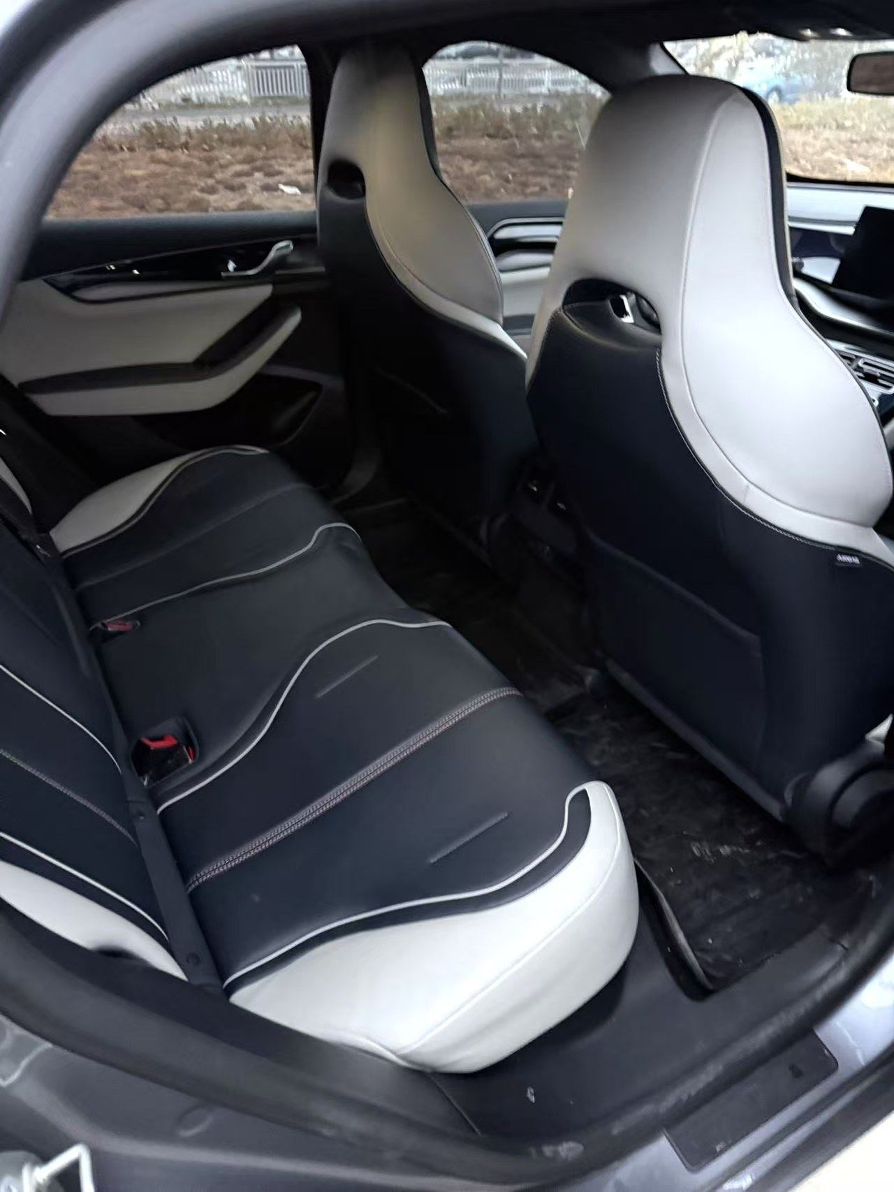 Yichun Xingyue Paipai Car Trading Co., Ltd