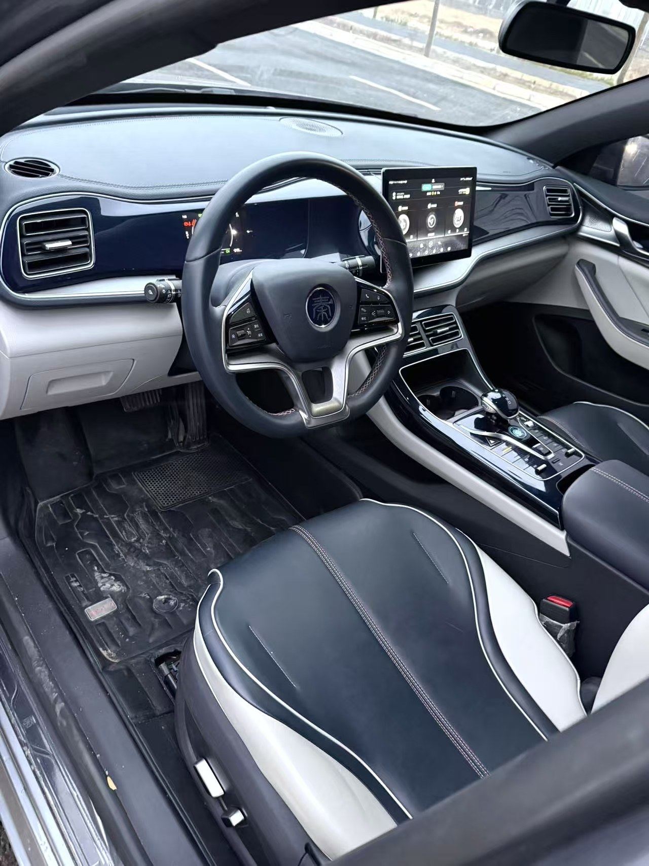 Yichun Xingyue Paipai Car Trading Co., Ltd