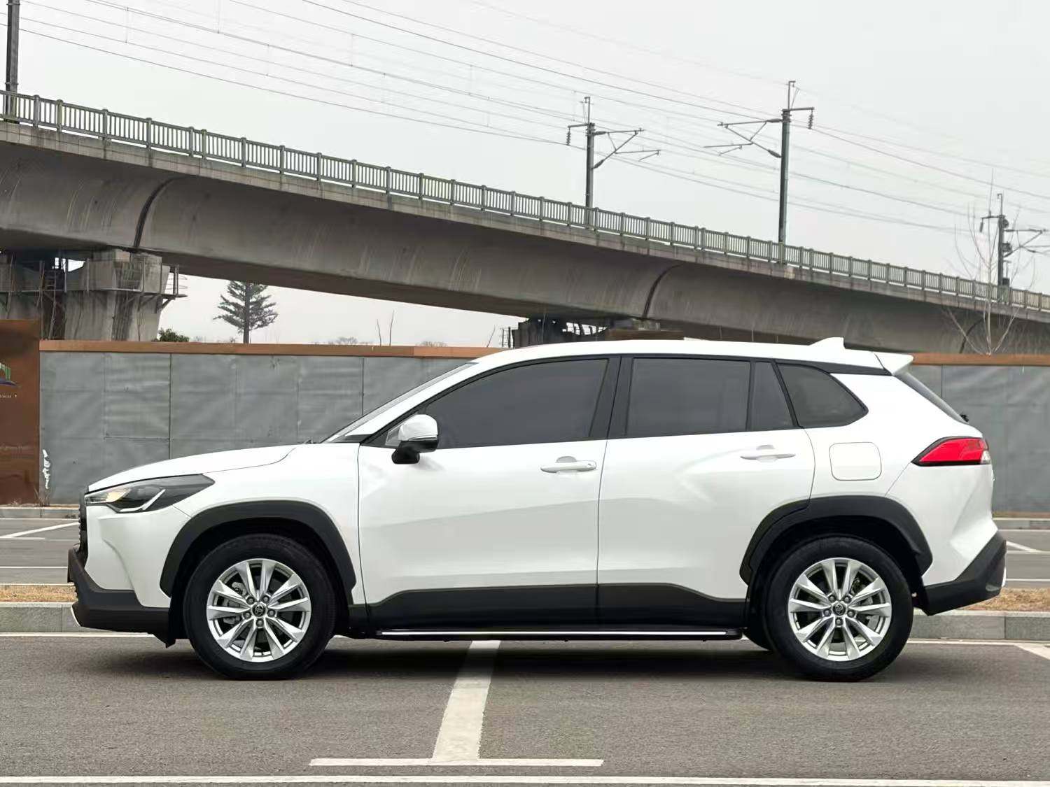 Yichun Xingyue Paipai Car Trading Co., Ltd