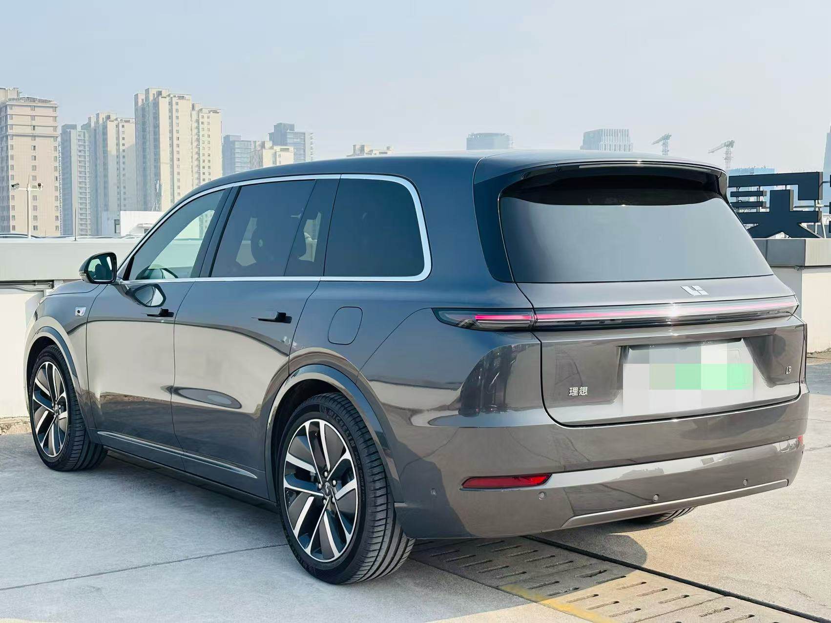 Chengdu Lushengda Automobile Service Co., Ltd.