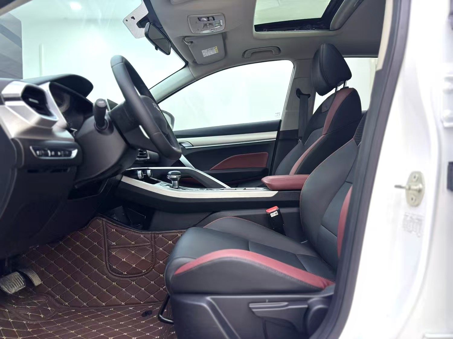 Yichun Xingyue Paipai Car Trading Co., Ltd